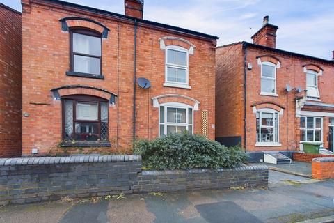 2 bedroom semi-detached house for sale, Nelson Road, Worcester, Worcestershire, WR2