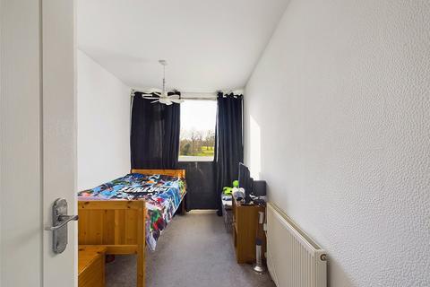 26 Coral Close, Tuffley, Gloucester, GL4 0RG