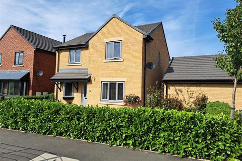 4 bedroom detached house for sale, Cheeryble Chare, Westpark, Darlington