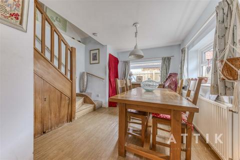 4 bedroom semi-detached house for sale, Mill Road, Banham