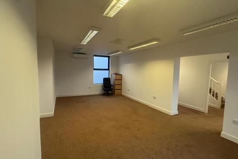 Office to rent, 23-25 Hessle Road, Hessle Road , Hull, HU3 2AA