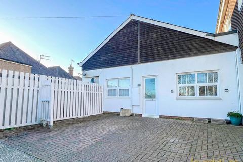 2 bedroom semi-detached bungalow for sale, Turkey Road, Bexhill on Sea, TN39