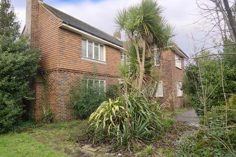 3 bedroom detached house for sale, Toddington Lane, Wick BN17