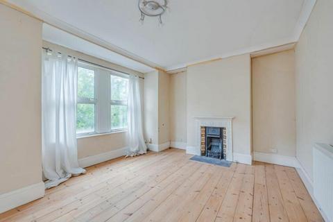 2 bedroom apartment for sale, Lenham Road, Thornton Heath, CR7