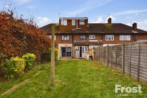 3 bedroom terraced house for sale, Station Crescent, Ashford, Surrey, TW15