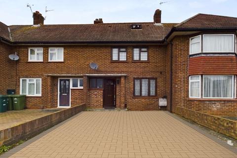 121 Station Crescent, Ashford, TW15 3HN