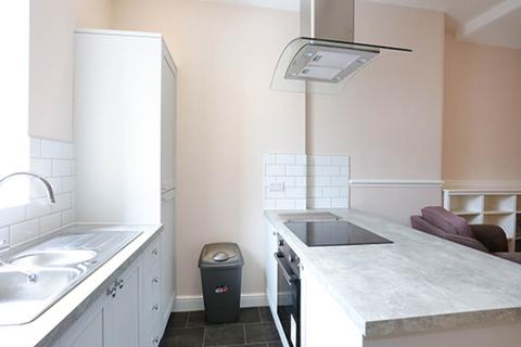 1 bedroom flat to rent, Albion Road, ,