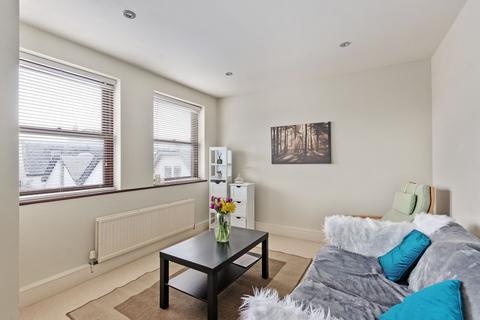 1 bedroom flat to rent, Cowper Road, London, SW19 1AA