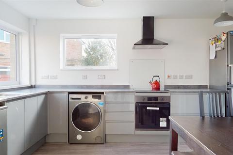 3 bedroom semi-detached house for sale, Pynne Close, Stockwood, Bristol