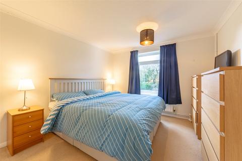 42 Sheppard Way, Teversham, Cambridge, CB1 9AX