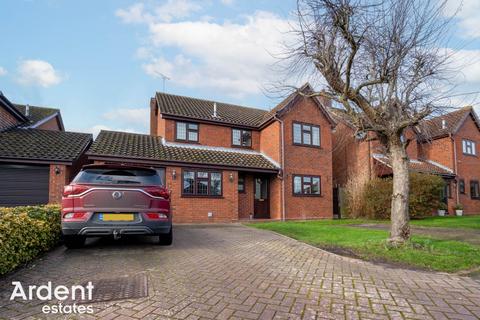 4 bedroom detached house for sale, Narvik Close, Maldon