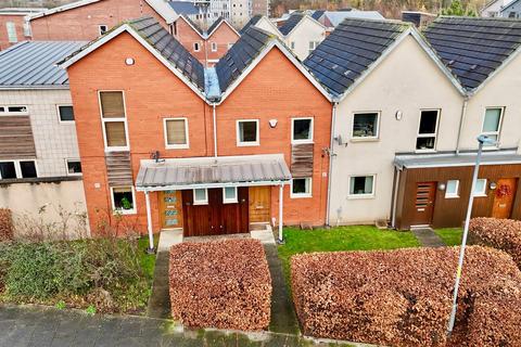 2 bedroom terraced house for sale, Christmas Place, December Courtyard, Gateshead