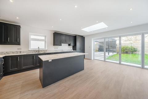 35 Hillview Road, Chislehurst, BR7 6DR