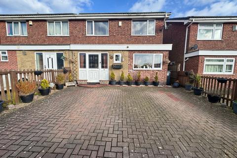 3 bedroom semi-detached house for sale, Goddards Close, Leicester LE4