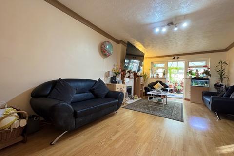 3 bedroom semi-detached house for sale, Goddards Close, Leicester LE4