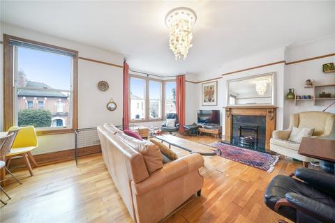 3 bedroom apartment for sale, Ferme Park Road, London, N8