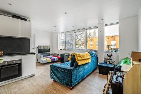 1 bedroom apartment for sale, THE STREET, ASHTEAD KT21