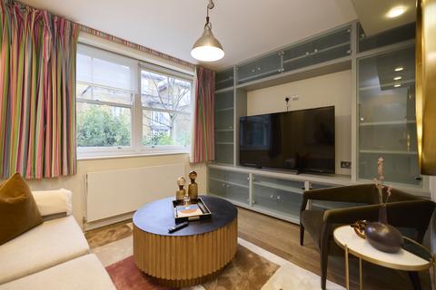 6 bedroom terraced house to rent, Loudoun Road, St John's Wood, London