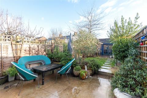 4 bedroom end of terrace house for sale, Gravel Road, Twickenham