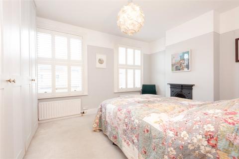 4 bedroom end of terrace house for sale, Gravel Road, Twickenham