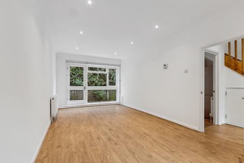 2 bedroom flat to rent, Napier Close, London