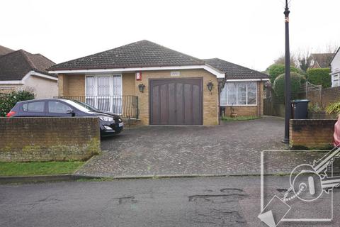 2 bedroom bungalow for sale, Walmers Avenue, Higham, Rochester