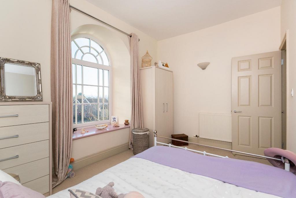 FT2 OWCWY - Bedroom A.jpg