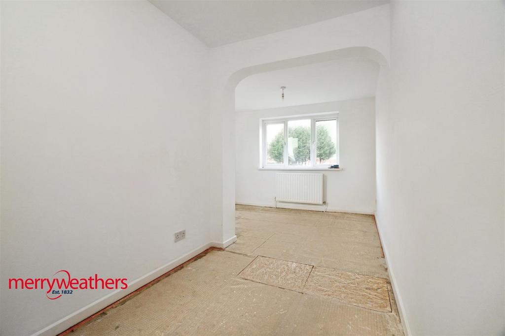 Rear bedroom