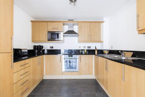 2 bedroom flat for sale, Gainsborough House, Cassilis Road, London