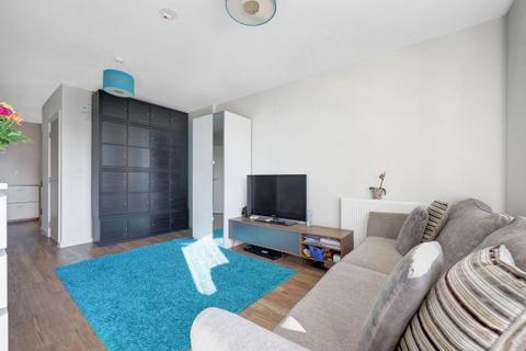 2 bedroom flat for sale, Pioneer Court, Hammersley Road, London, E16