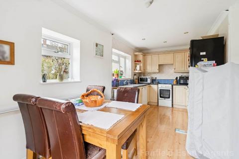 3 bedroom end of terrace house for sale, Dumfries Close, South Oxhey