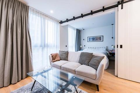 1 bedroom flat for sale, Emery Way, London, E1W