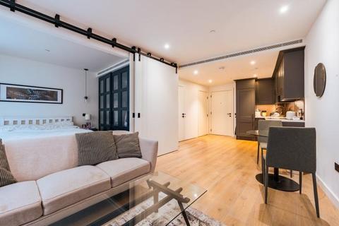 1 bedroom flat for sale, Emery Way, London, E1W