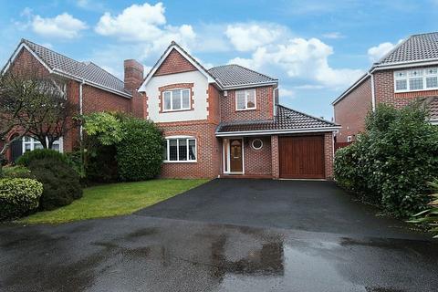 4 bedroom detached house for sale, Howcroft Gardens, Wakefield