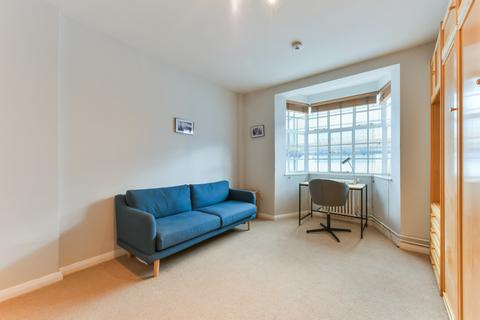 Studio for sale, Russell Court, Woburn Place, London