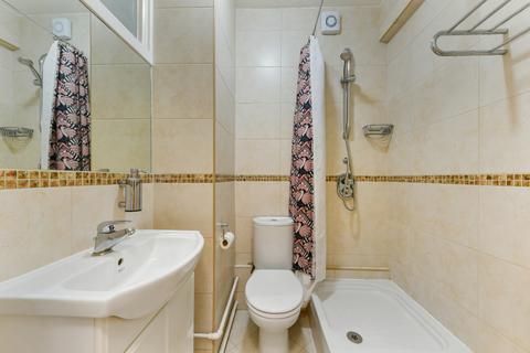 Studio for sale, Russell Court, Woburn Place, London