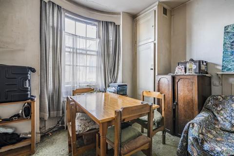 Studio for sale, Princess Court,  Queensway,  London,  W2,  W2