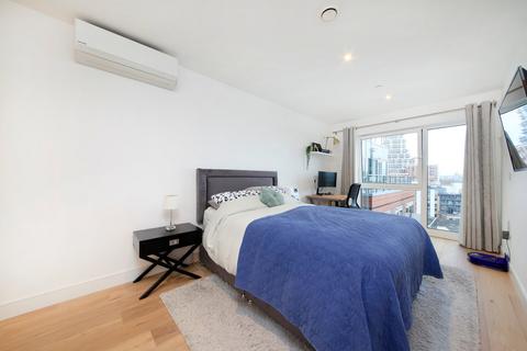 2 bedroom flat for sale, Flotilla House, Juniper Drive, London