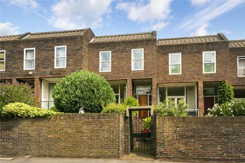 4 bedroom terraced house to rent, Portland Terrace, The Green, Richmond