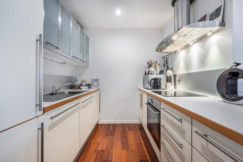 2 bedroom flat for sale, Gainsborough Studios North, 1 Poole Street, London