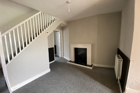 2 bedroom end of terrace house to rent, High Street, Ulceby DN39