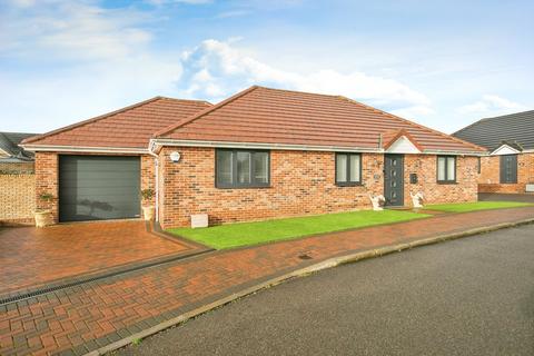 3 bedroom detached bungalow for sale, St Johns Road, Clacton-on-Sea CO16