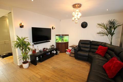 3 bedroom terraced house for sale, Ashridge Drive, Watford WD19