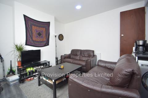 2 bedroom terraced house to rent, Kelsall Terrace, Hyde Park LS6