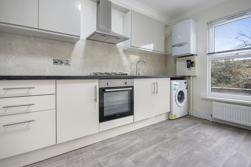 3 Bedroom Split Level Flat