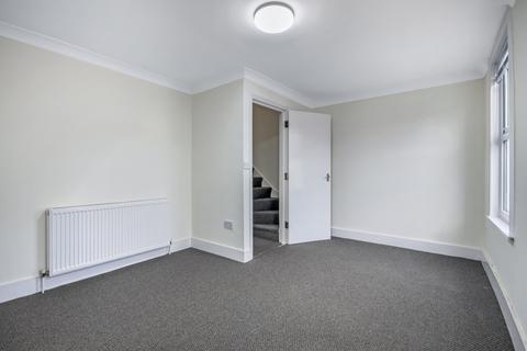 31 Dunmow Road, London, E15 1TZ