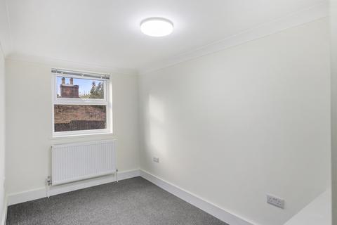 31 Dunmow Road, London, E15 1TZ