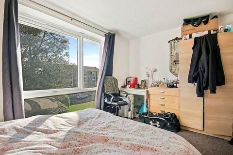 1 bedroom flat for sale, Ilford IG2