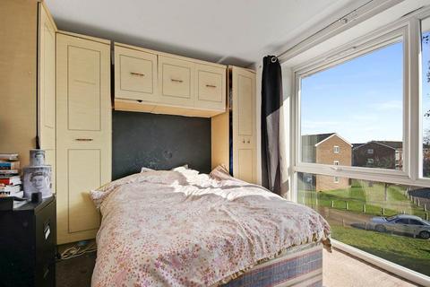 1 bedroom flat for sale, Ilford IG2