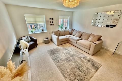 3 bedroom townhouse for sale, Gardinar Close, Standish, WN1 2UN